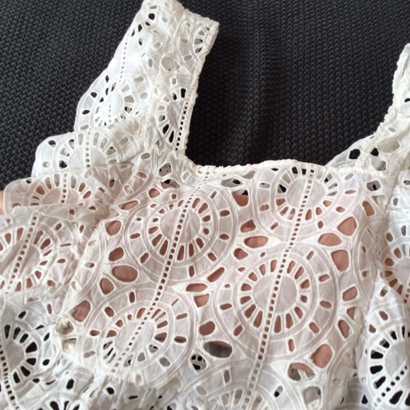 Red Carter Eyelet Lace Adair Top, Medium - Picture 8 of 9